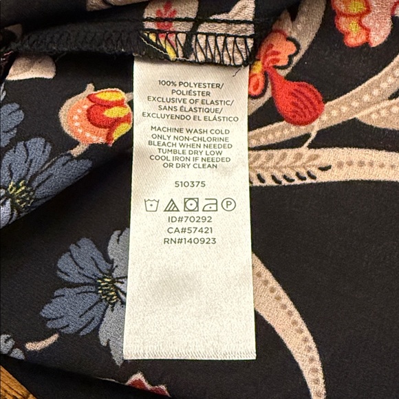 LOFT Paisley and Floral Print Long Sleeve Blouse Smocked Women's Small - Picture 13 of 13